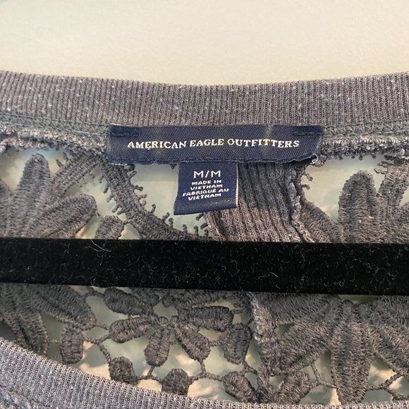 Long sleeve waffle shirt with floral cut out - Picture 4 of 4